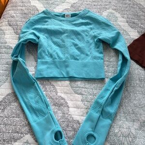 Lot of women’s x-small shirts (Brands include Old Navy and American Eagle)